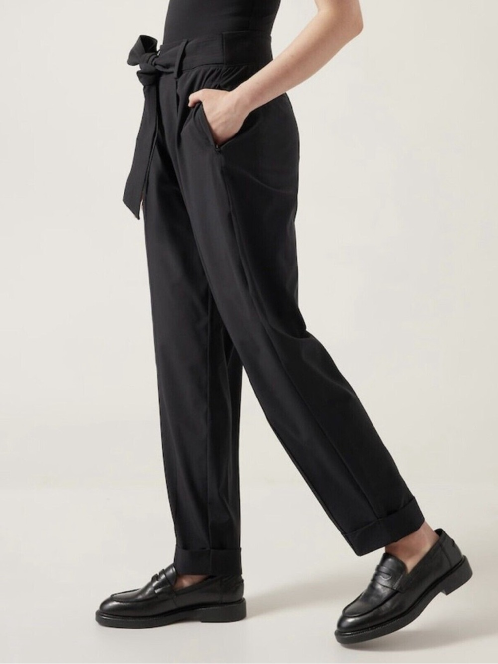 Athleta The Cardiff Belted Waist Tie Pants in Black, Women’s size 6T Tall